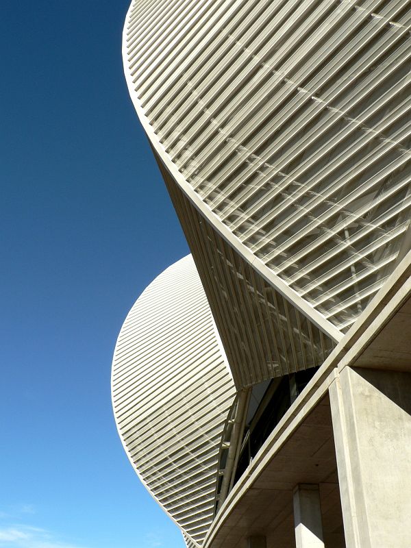 JAR 590.JPG - Stadion v Port Elizabeth byl opět velmi krásný. Zde bezpečnostní kontroly proběhly rychle a naštěstí bez deště.
